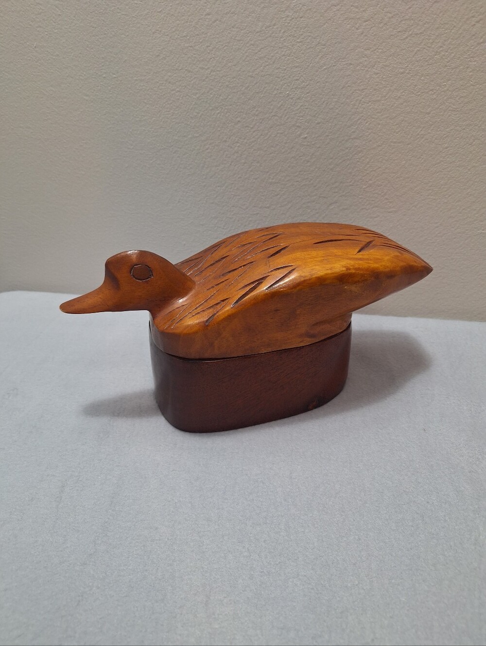 Vtg Solid Wood Handcarved Folk Art 11 Inch Duck Sculpture Trinket Box Nature